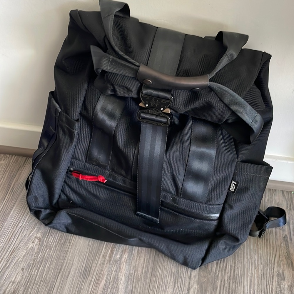 Defy verbuckle 2.0 backpack